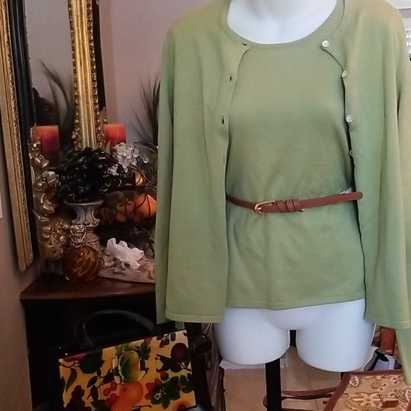 NWT Vintage Sage Green Sweater Set - Picture 2 of 6